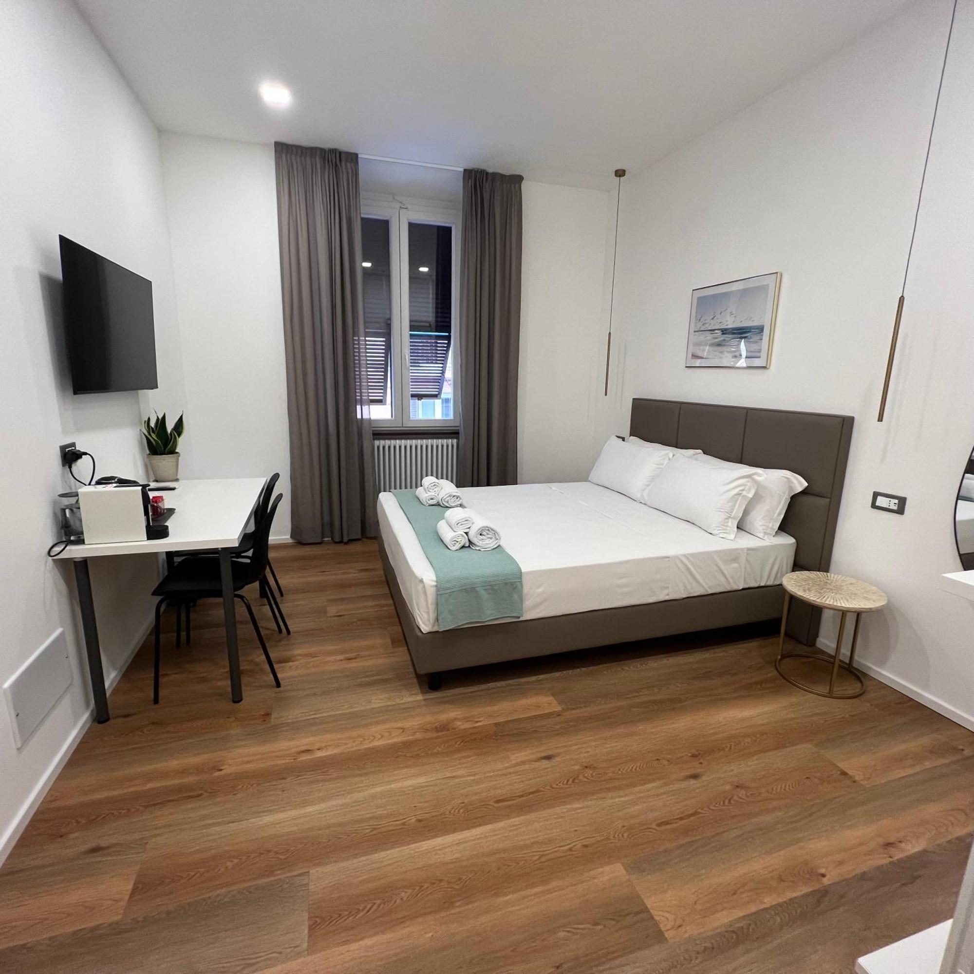 Sunrise Rooms La Spezia Zewnętrze zdjęcie